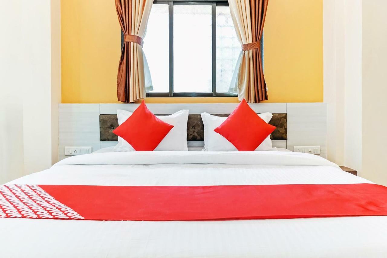 Oyo 29634 Hotel Navalai Pride Ratnāgiri Exteriör bild