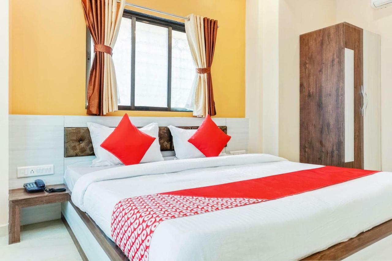 Oyo 29634 Hotel Navalai Pride Ratnāgiri Exteriör bild