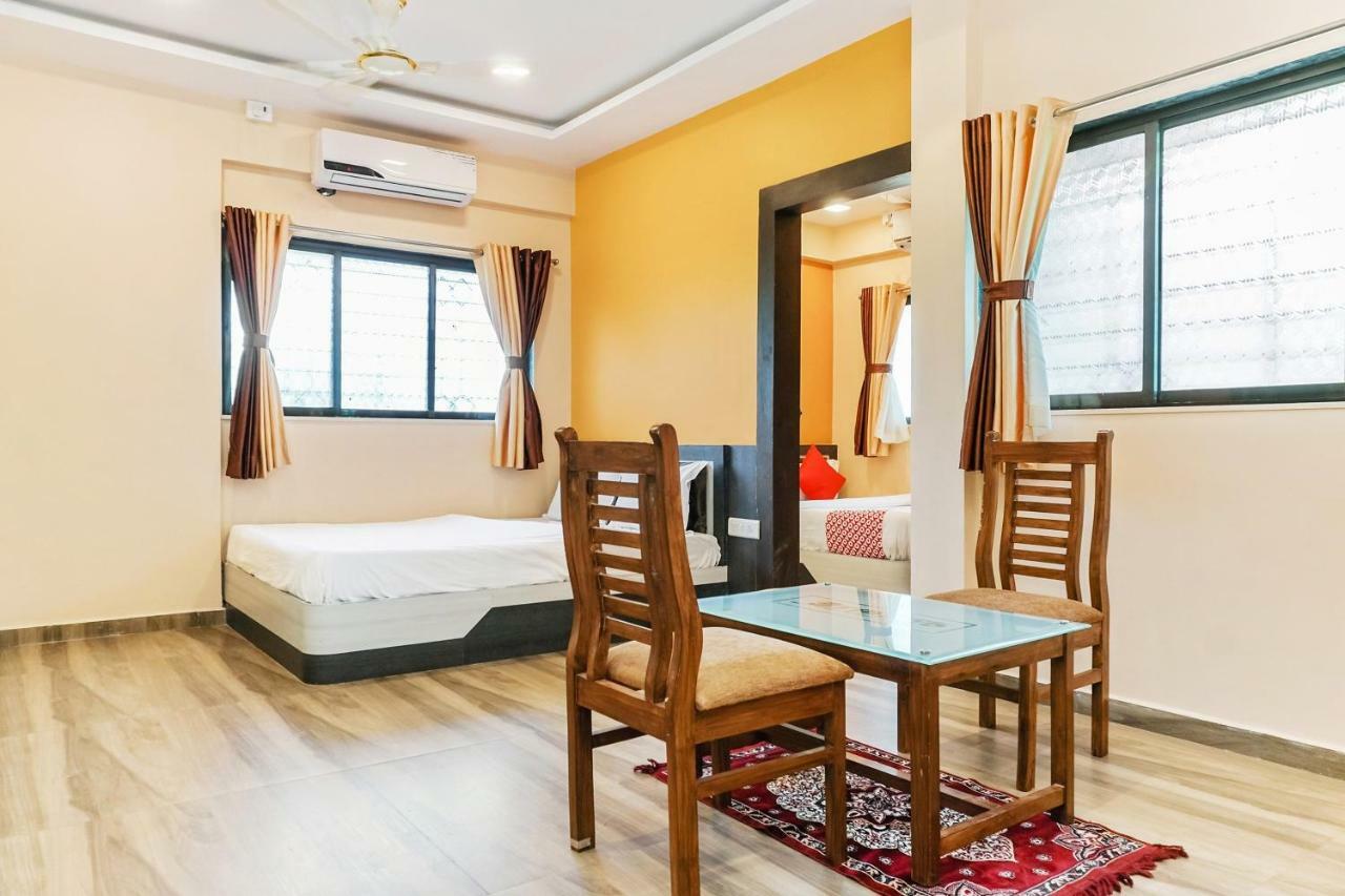 Oyo 29634 Hotel Navalai Pride Ratnāgiri Exteriör bild